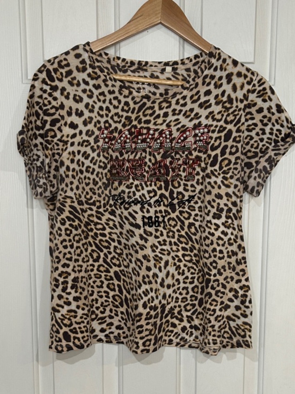 Guess Leopard Print Beaded "Savage Heart" Graphic T-Shirt Medium